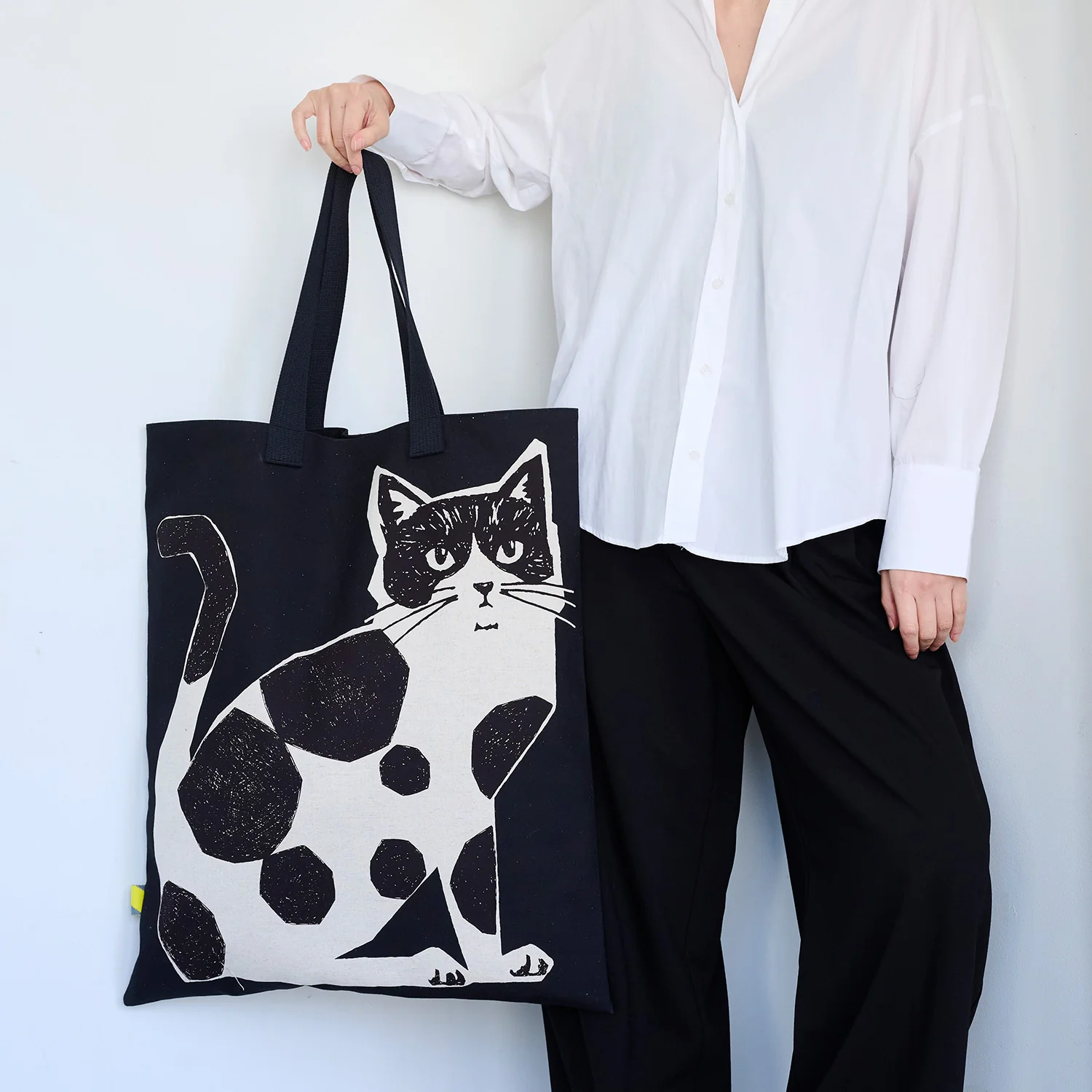 echino Nekonoe TWO CAT Cotton Linen Canvas Panel Fabric EYX-91100-100 - Image 3