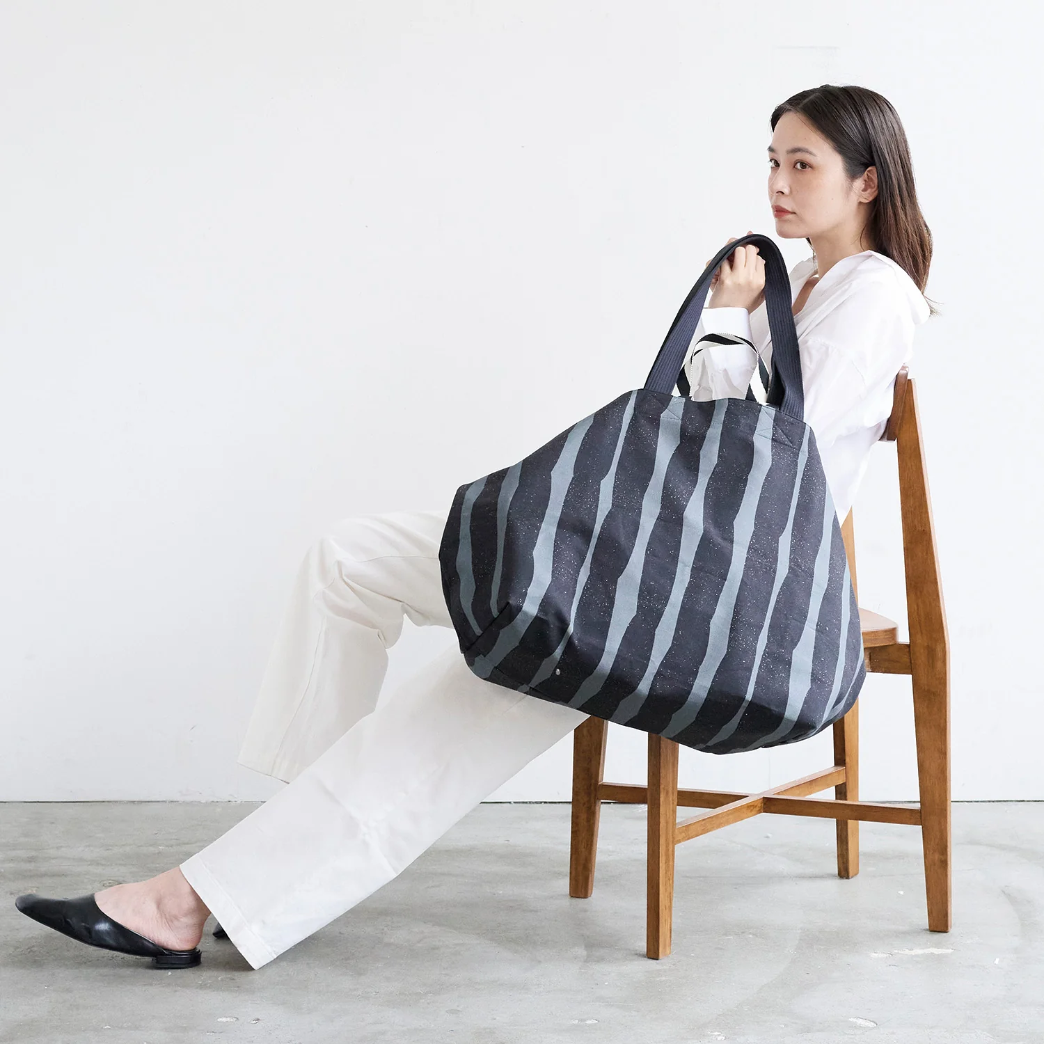 echino Sway Cotton Heavyweight Canvas - Grey x Black EKX-98100-101 - Image 4