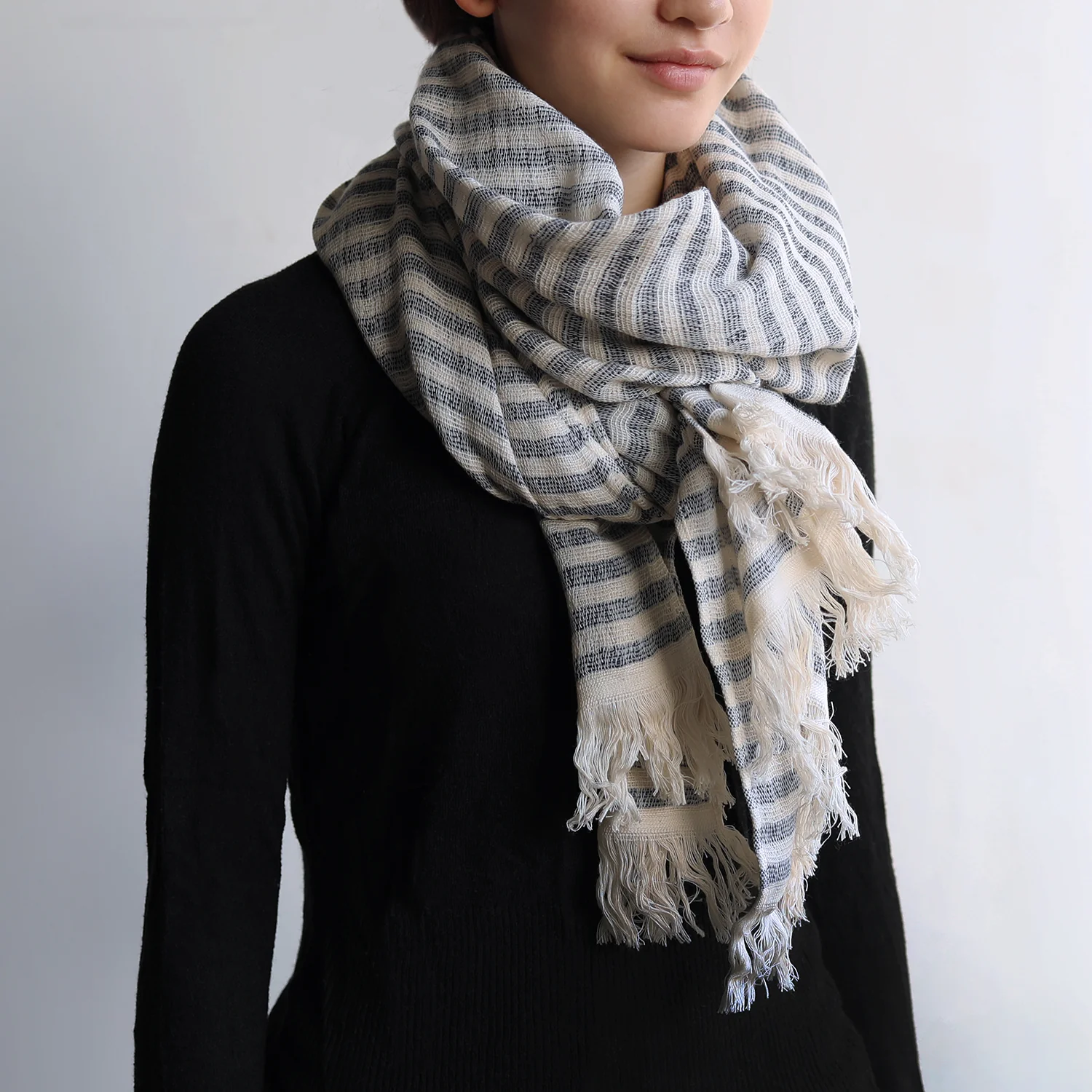 [Kokka Lifestyle] Bookhou Imabari Shawl - Image 3