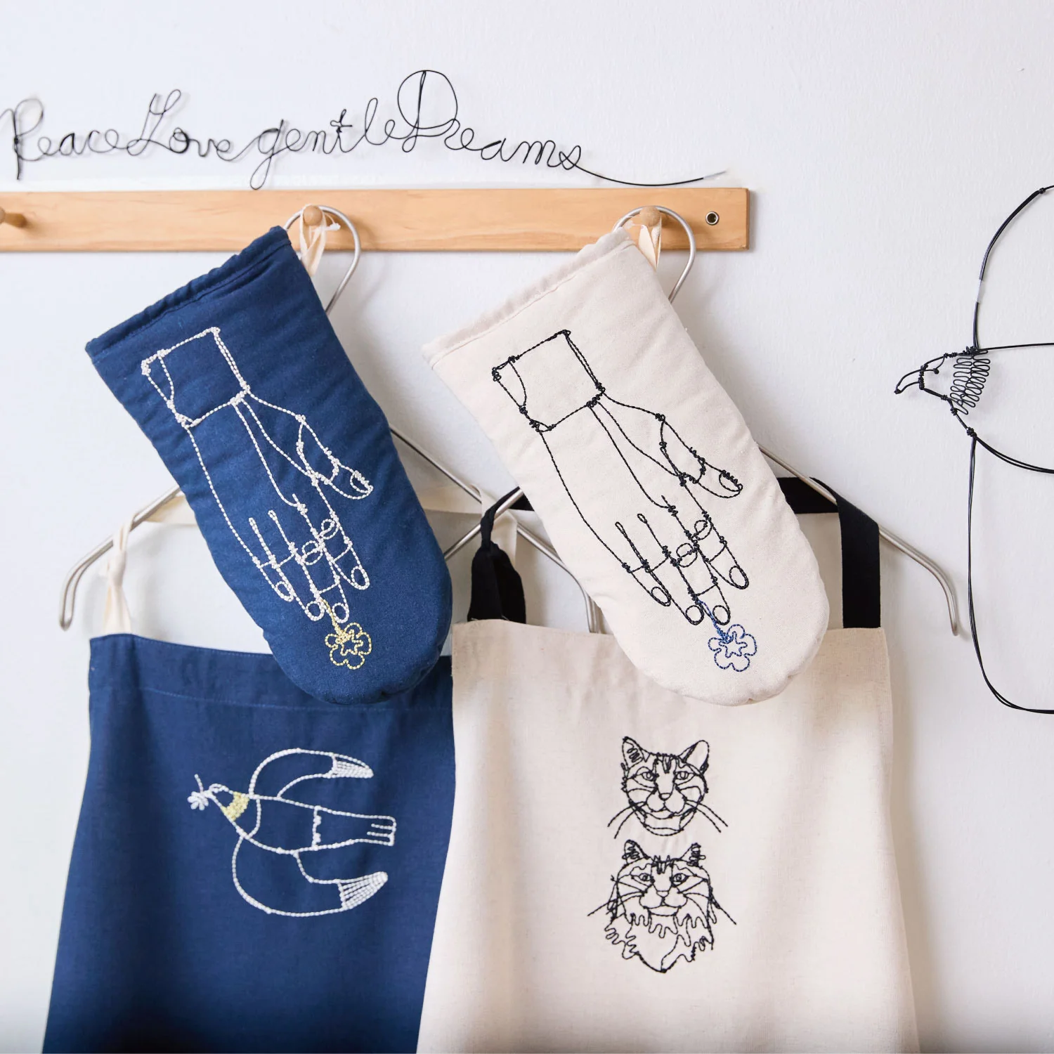 [Kokka Lifestyle] +HAyU Kitchen Mitten - Image 2