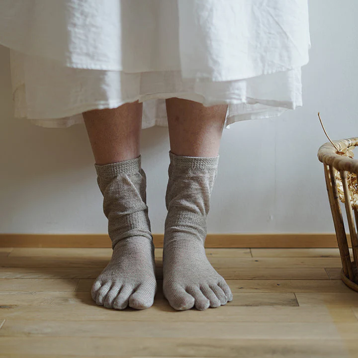 [Kokka Lifestyle] Silk Linen Five Fingers Socks