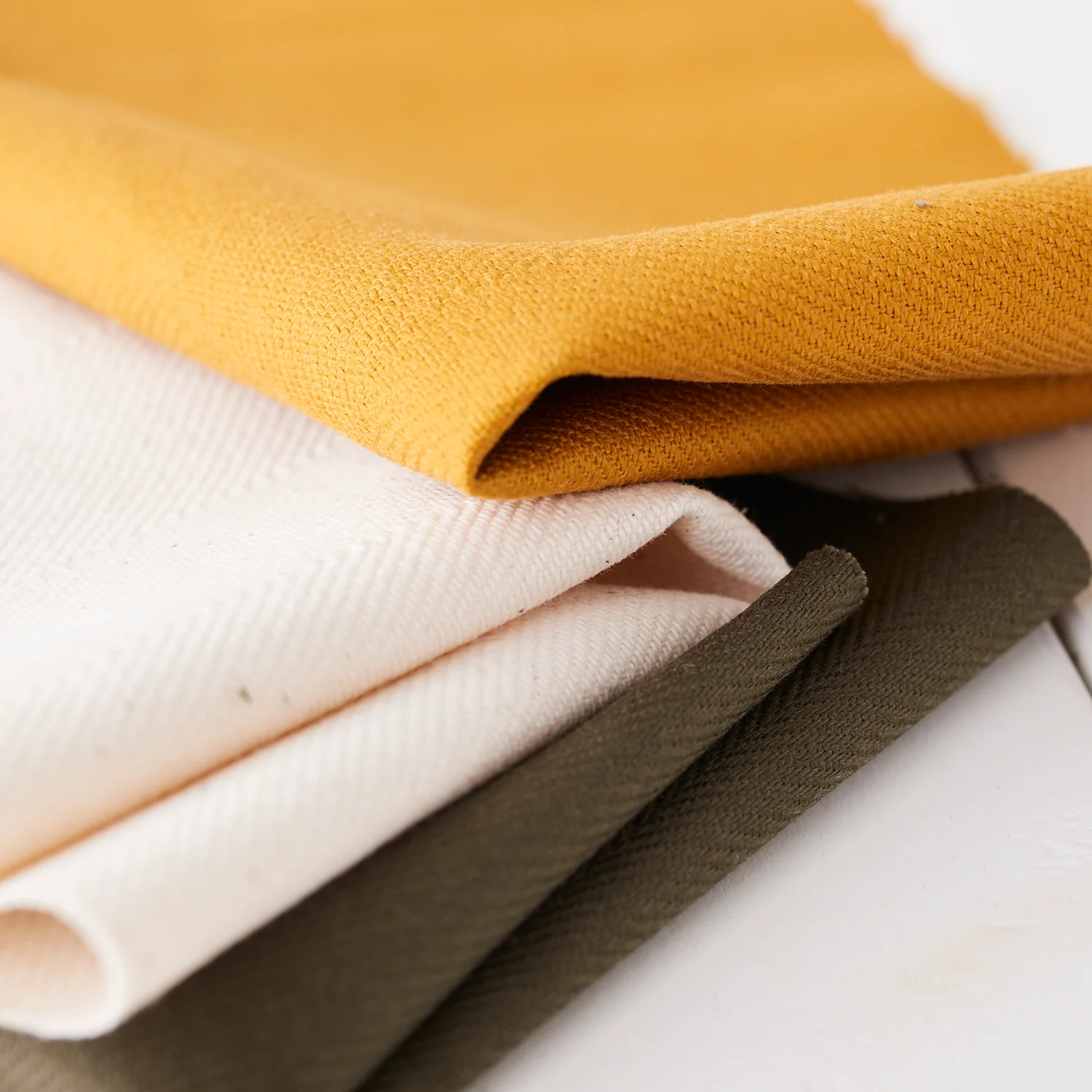 Nuno to Mono Cotton Herringbone - Red - Image 3