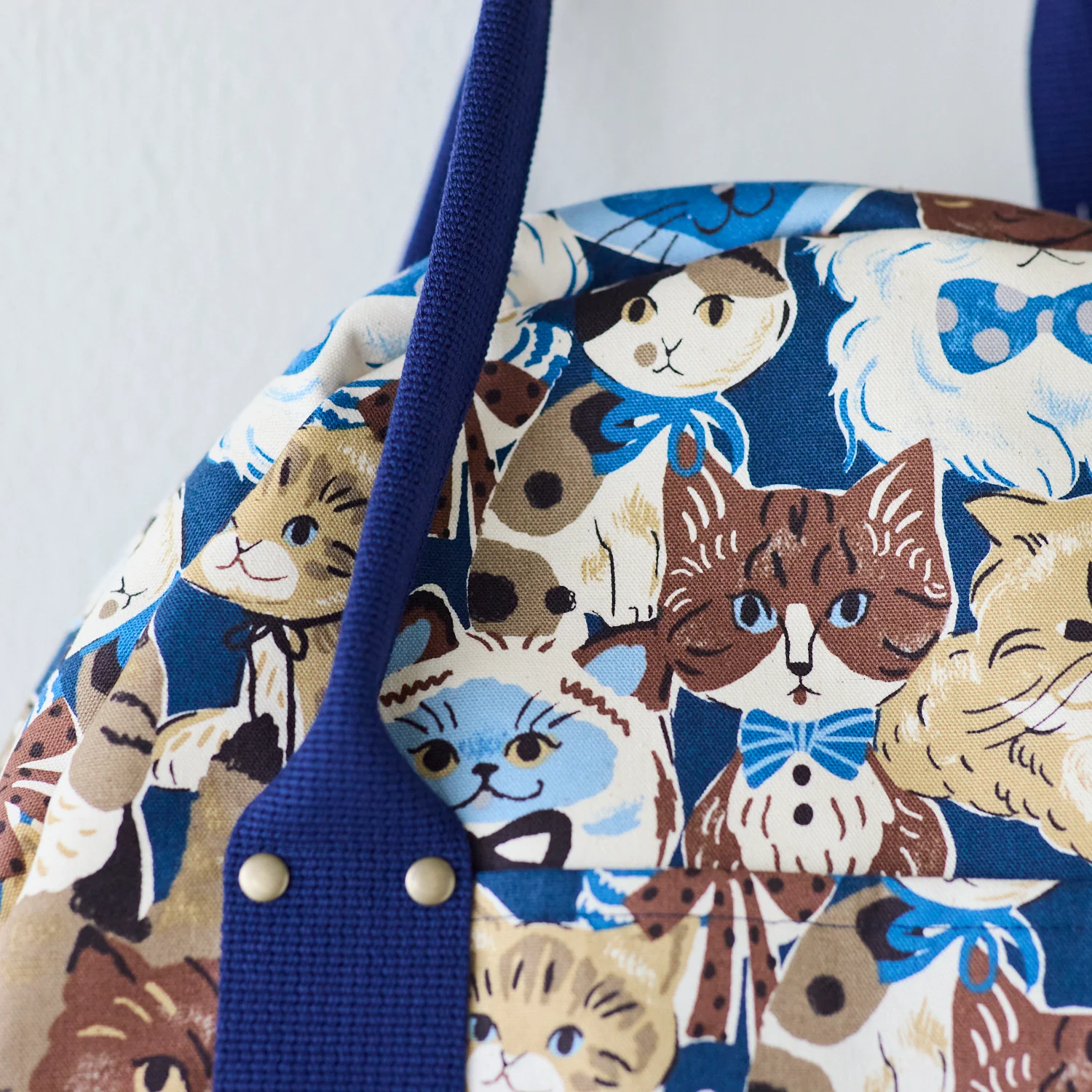 Powerful Animal Cats Retro Oxford - Navy YGA-76080-1 - Image 6