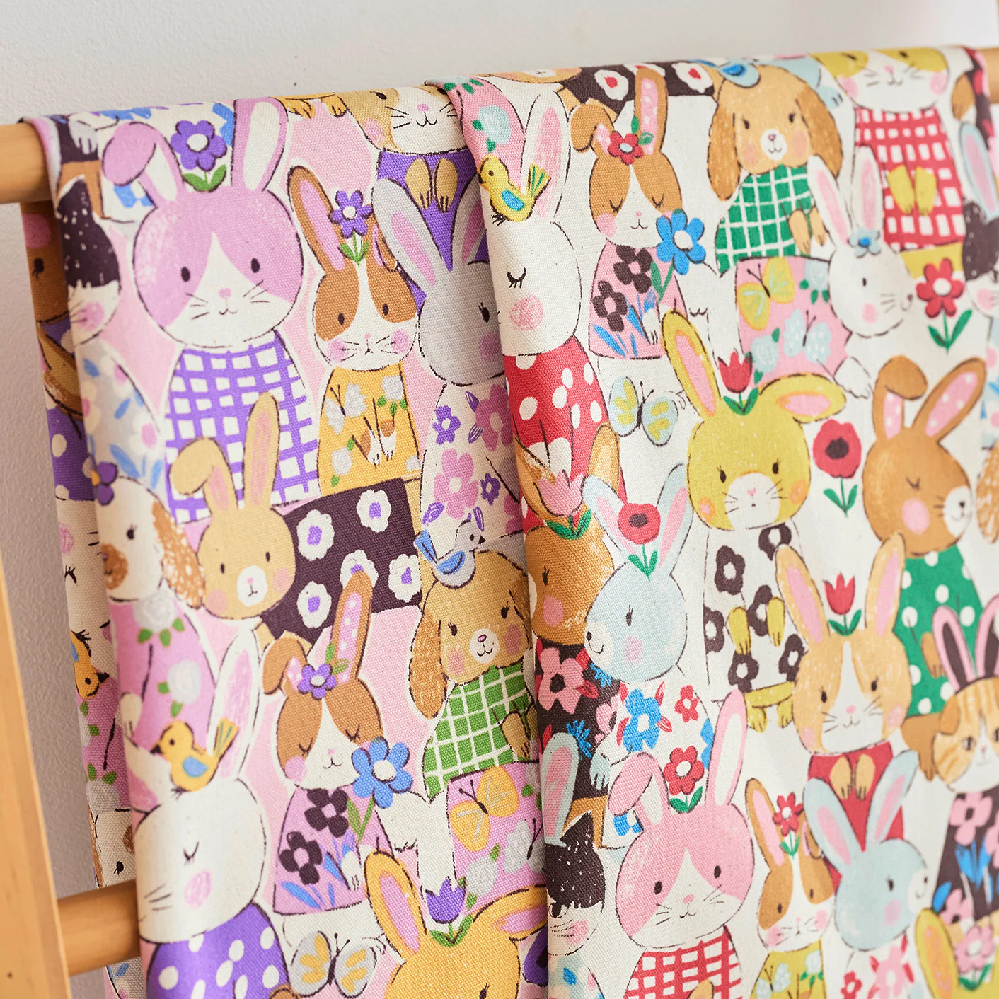 Powerful Animal Rabbits Oxford - Navy YGA-89000-1 - Image 3