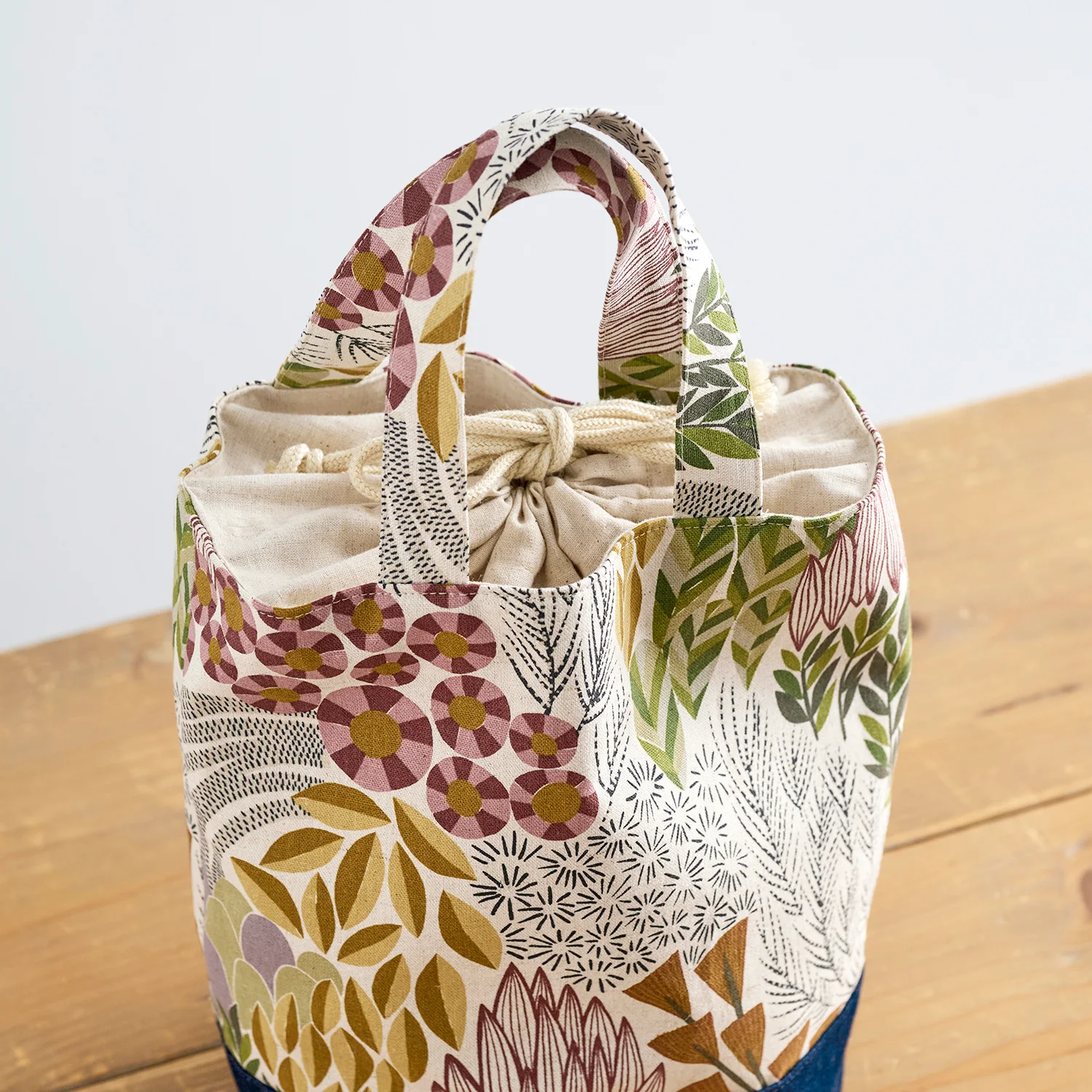Round Drawstring Bag Digital PDF Pattern & Illustrated Sewing Instructions - Image 5