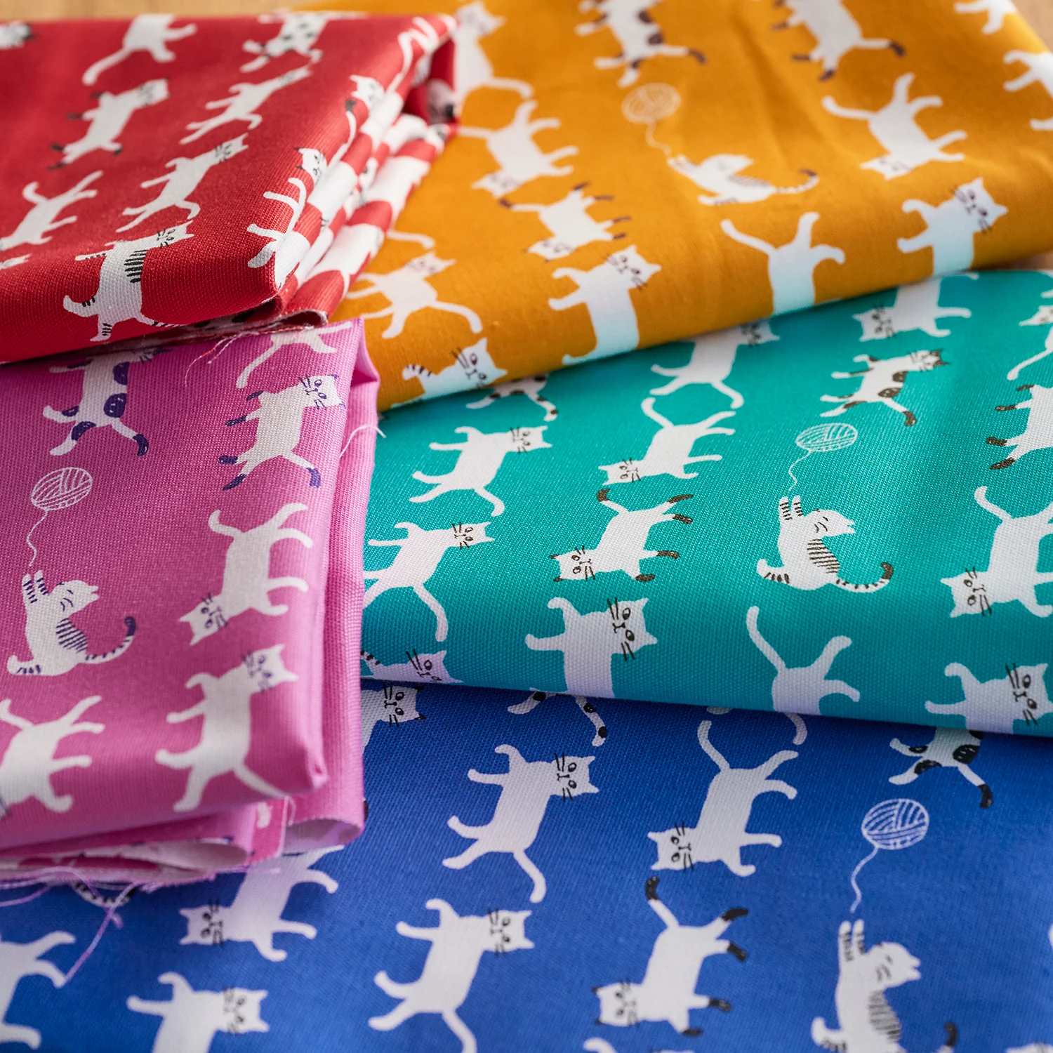Simply Palette Cat Prints Cotton Oxford - Red YPA-69010-1 - Image 3
