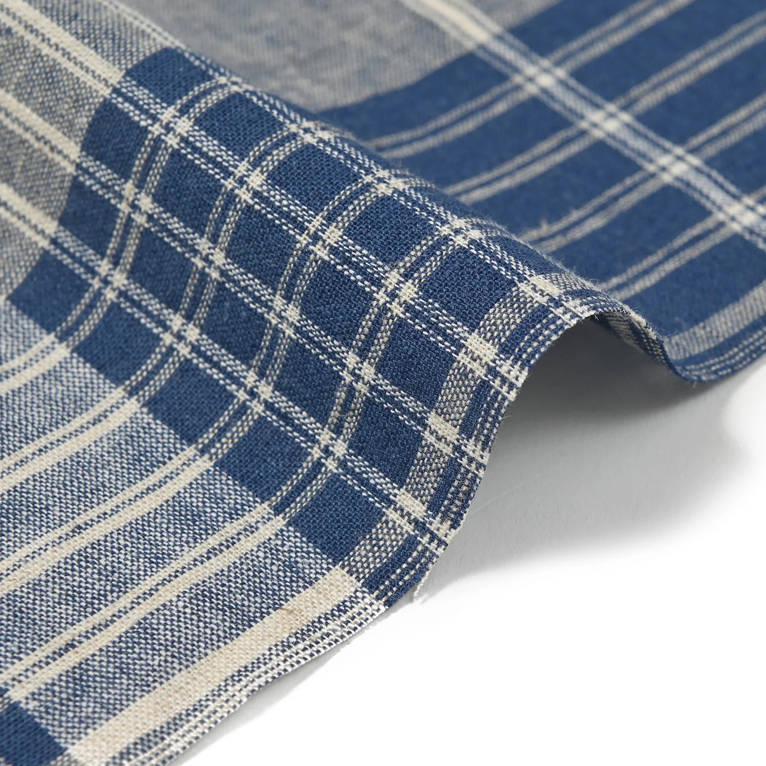 Yarn Dyed Linen Cotton Blend Banshu-ori Check Fabric - Navy x Off White - Image 2