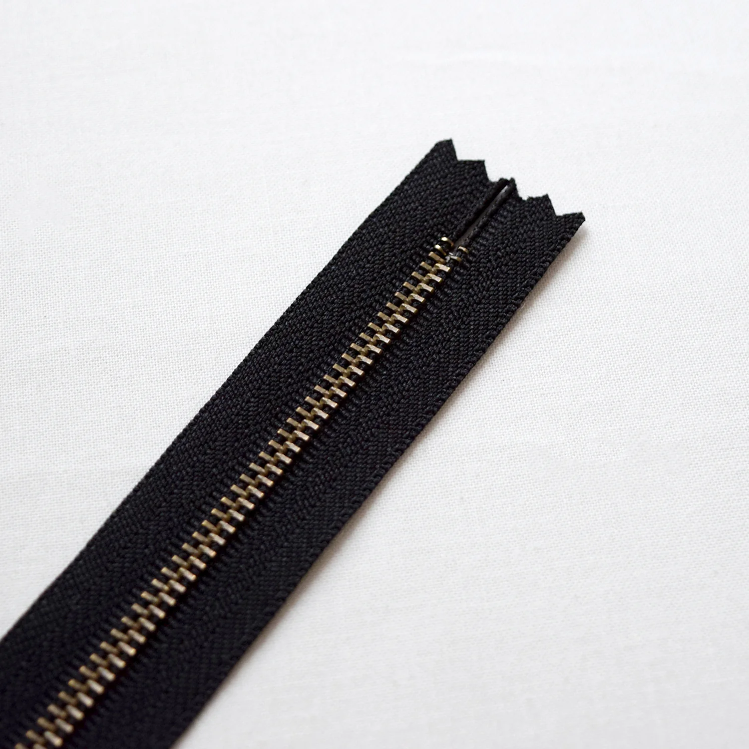 YKK Ball Chain Zippers 30CM - Image 4